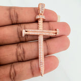 Dije Cruz Clavo 8.3gr / 6.2cm / Oro Rosa 18K $