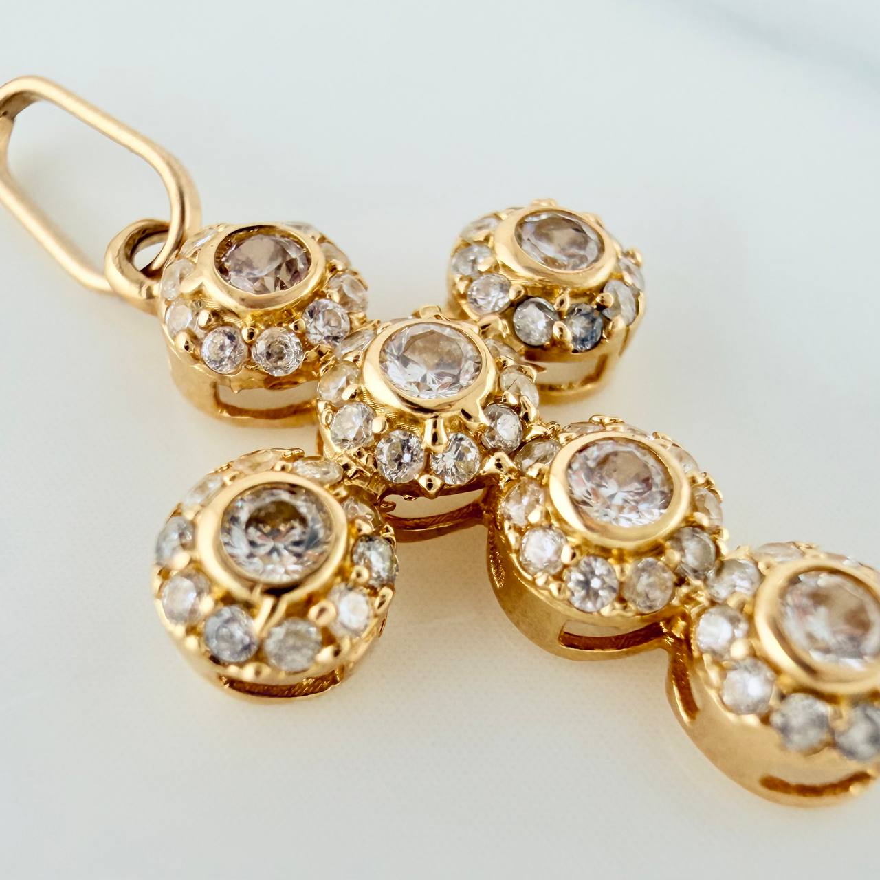 Dije Cruz Tupida 1.45gr / 2.6cm / Oro Amarillo 18K $