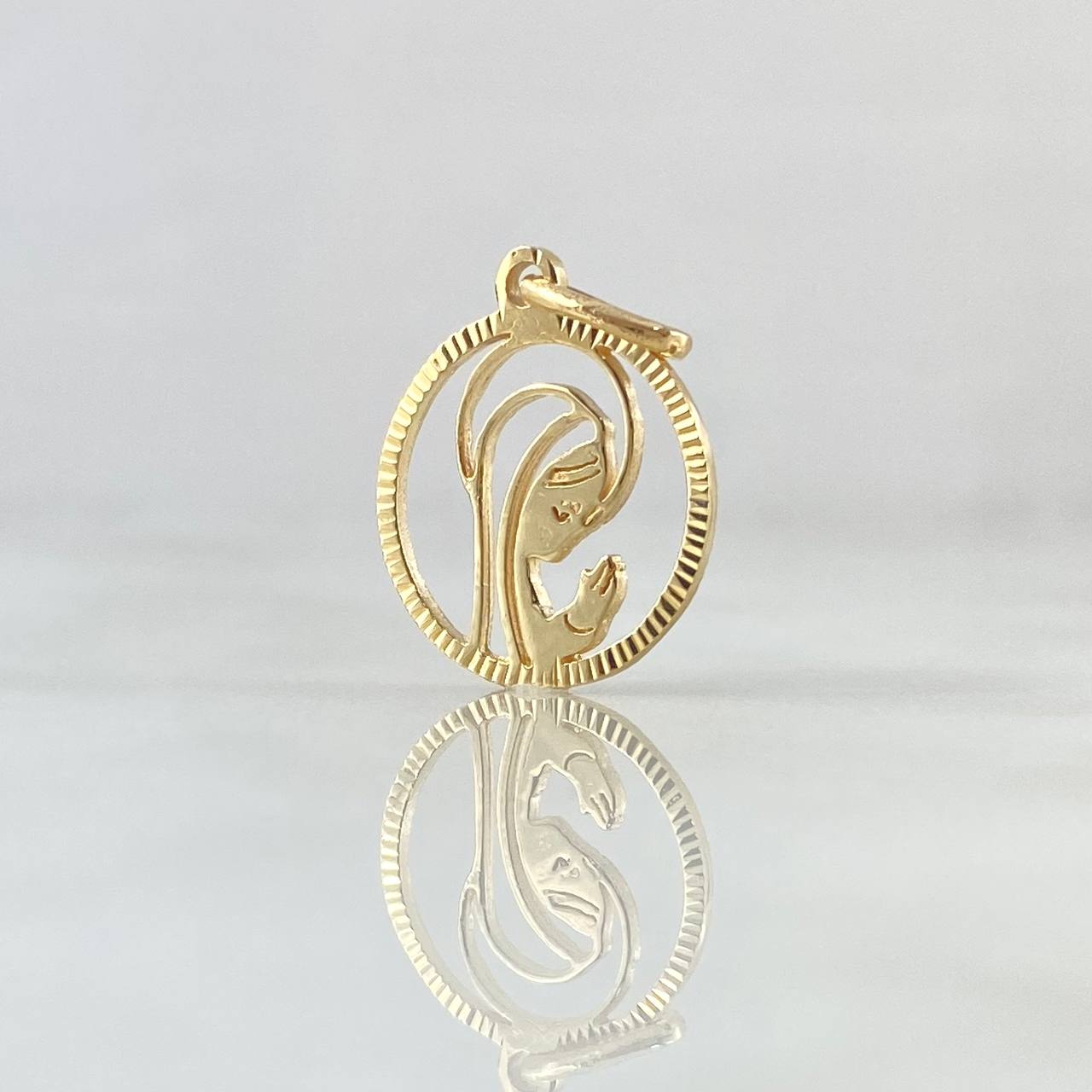 Dije Virgen Maria 1.15gr / 2.2cm / Silueta Oro Amarillo 18K ©