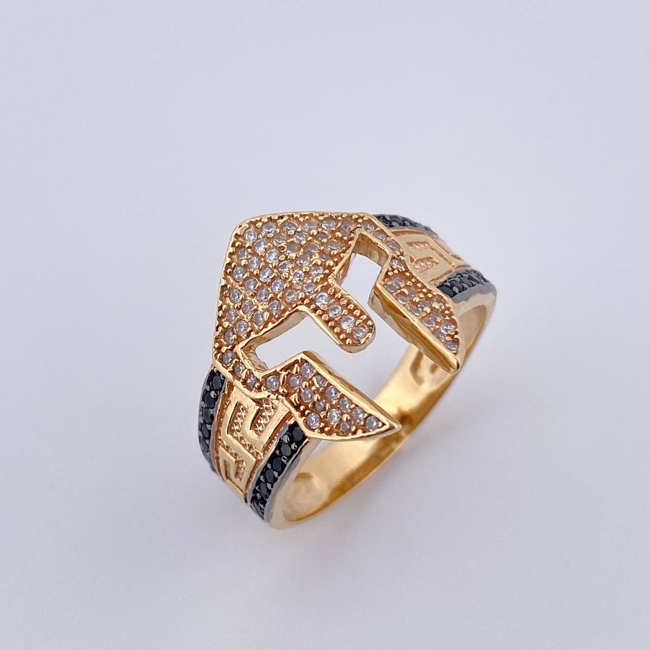 Anillo Casco De Gladiador 8.7gr / T11 / Circones Negros Blancos Dos Oros Negro Amarillo 18K &