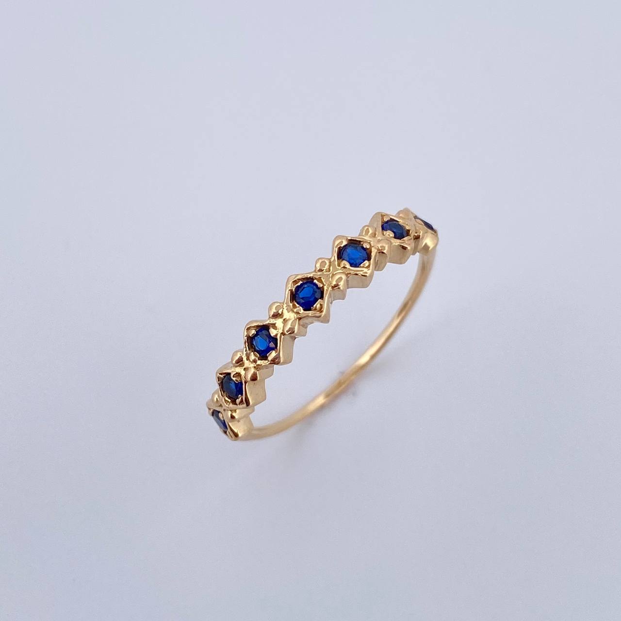Anillo Churumbela Rombos 1.85gr / T7 1/2 / Circones Azules Oro Amarillo 18K &