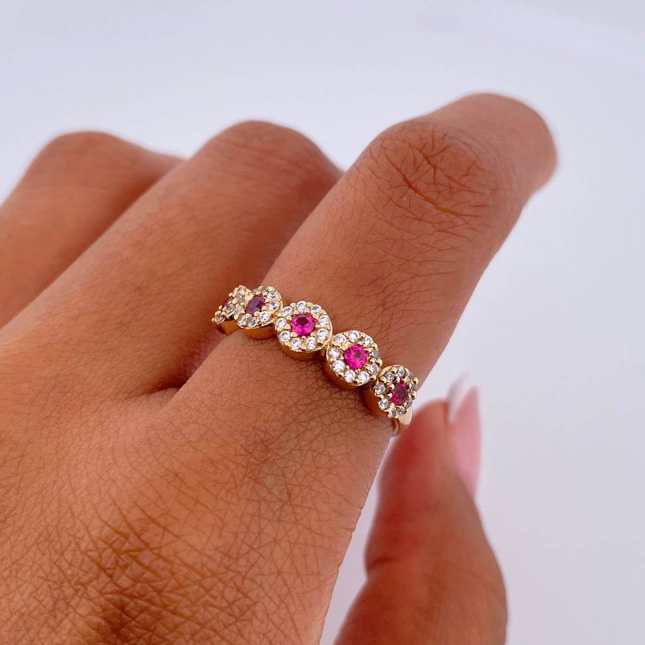 Anillo Churumbela Tupida 2.05gr / T6 1/4 / Circones Fucsias Blancos Oro Amarillo 18K &