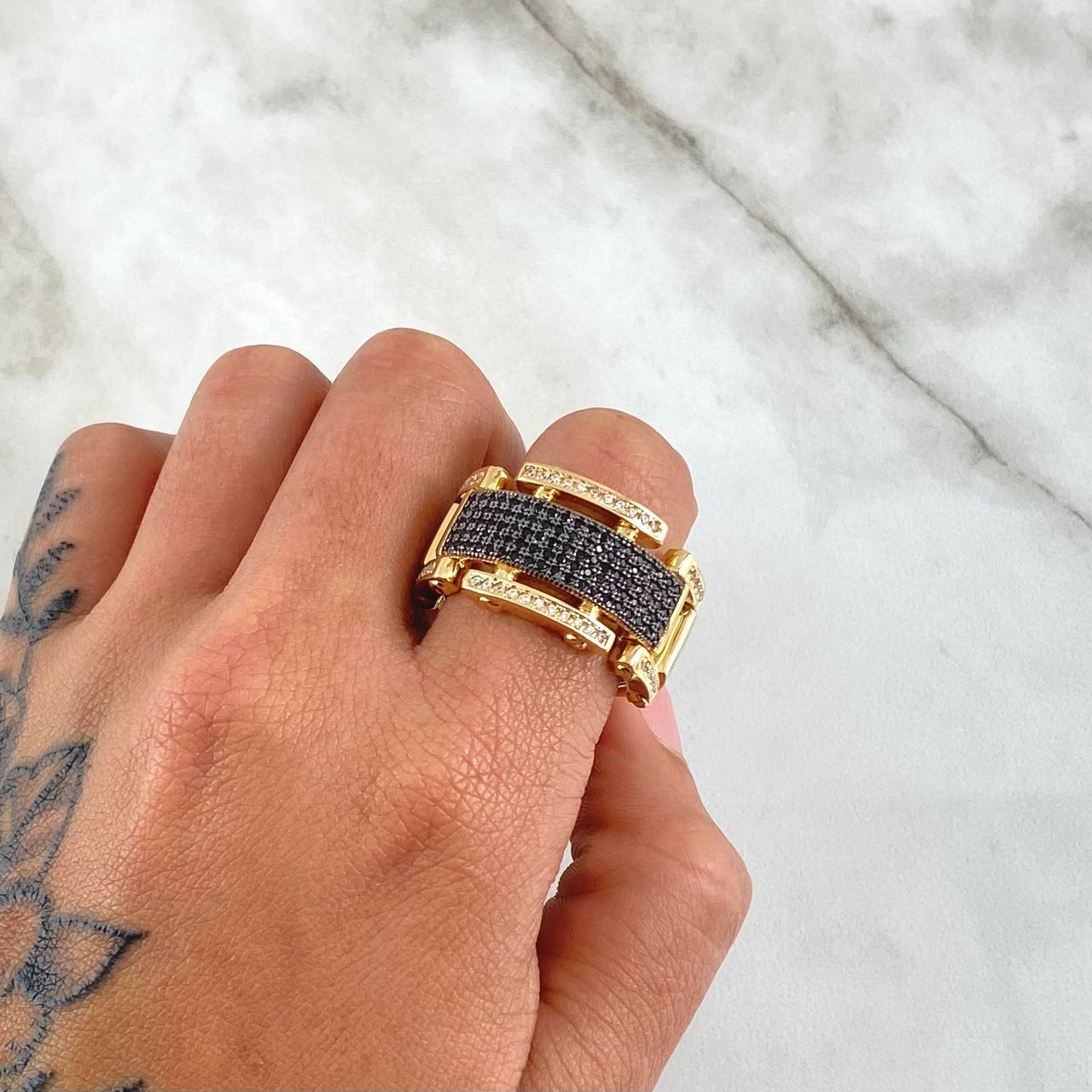 Anillo Tornillos Segmentados 17.4gr / T11 1/2 / Circones Blancos Negros Oro Amarillo 18K