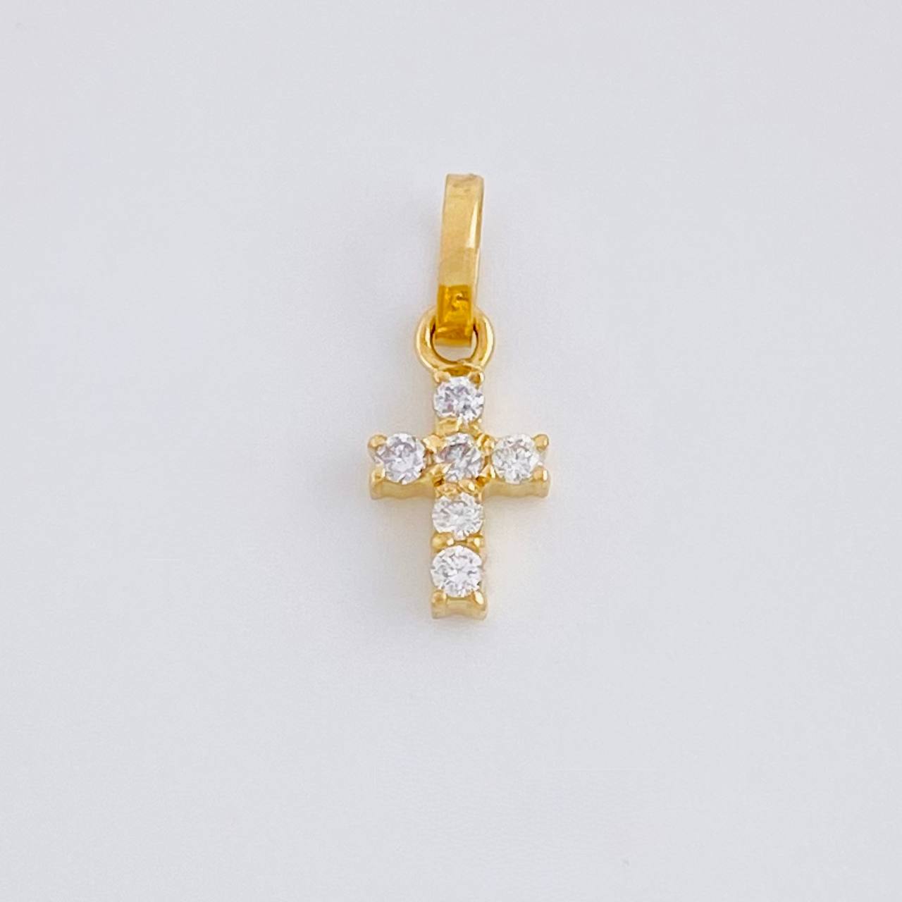 Dije Cruz Diamantes 8 Pts 0.4 g / 1.2 cm Oro Amarillo 18K