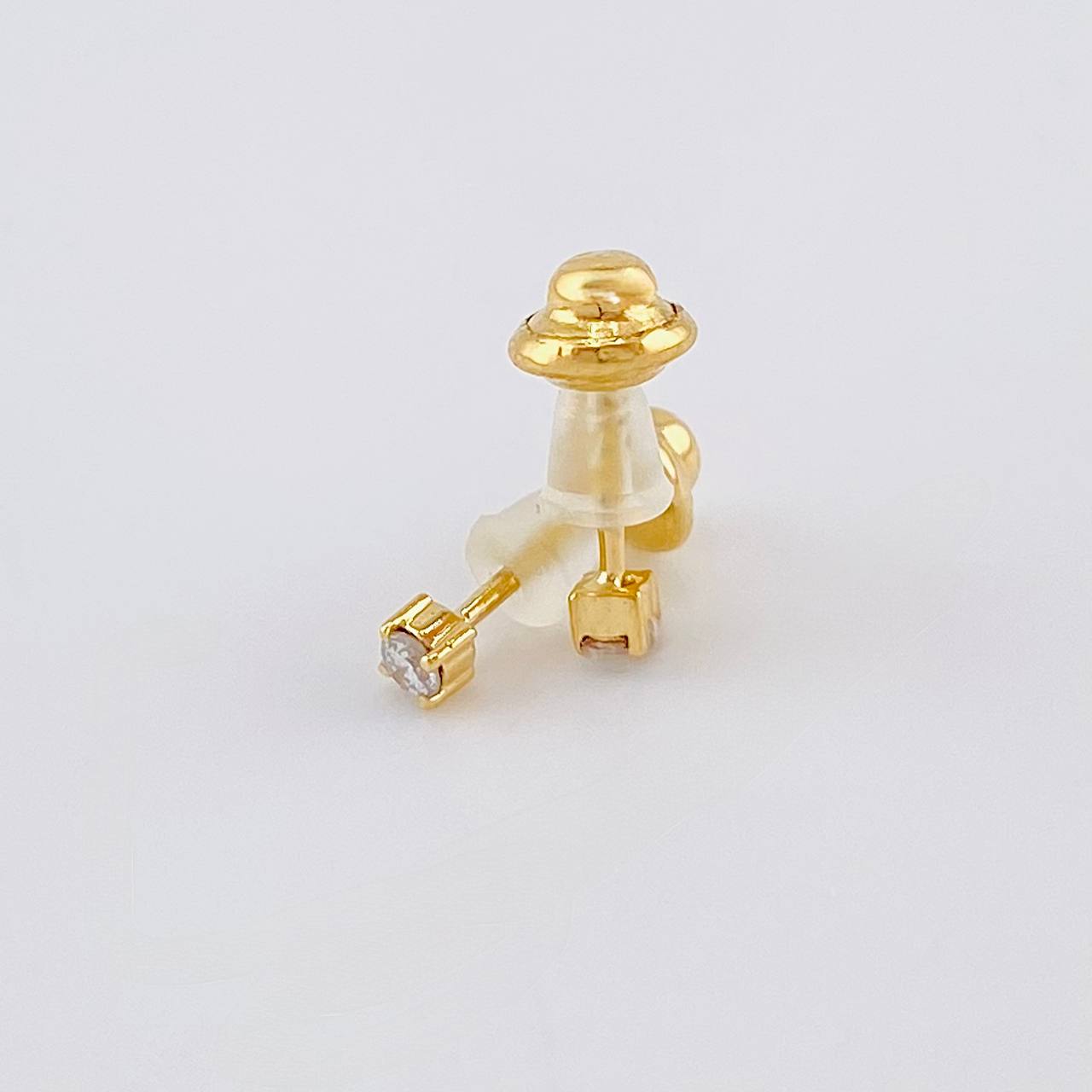 Topos Cuatro Garras Diamantes 7 Pts 0.55 g / 10.4 mm Oro Amarillo 18K