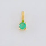 Dije Cuatro Garras Esmeralda 8 Pts 0.15 g / 0.7 cm Oro Amarillo 18K
