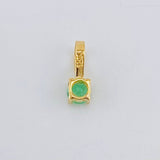 Dije Cuatro Garras Esmeralda 8 Pts 0.15 g / 0.7 cm Oro Amarillo 18K