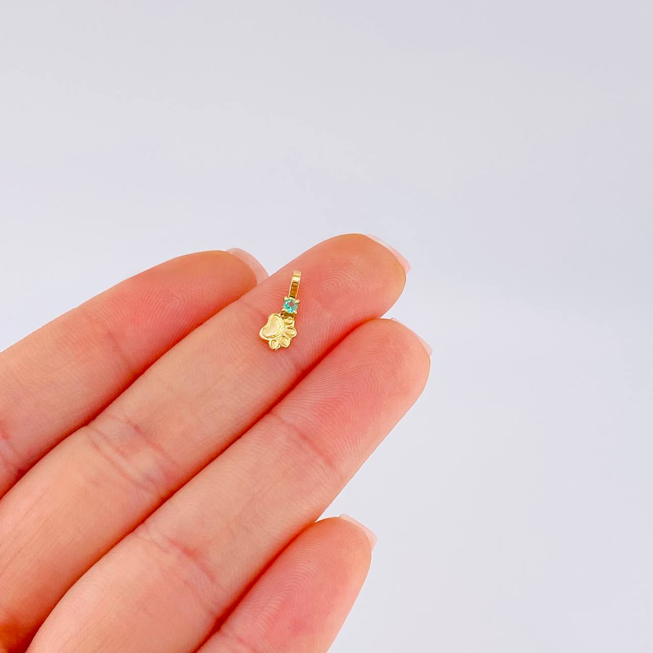 Dije Huella Esmeralda 3 Pts 0.2 g / 1.1 cm Oro Amarillo 18K
