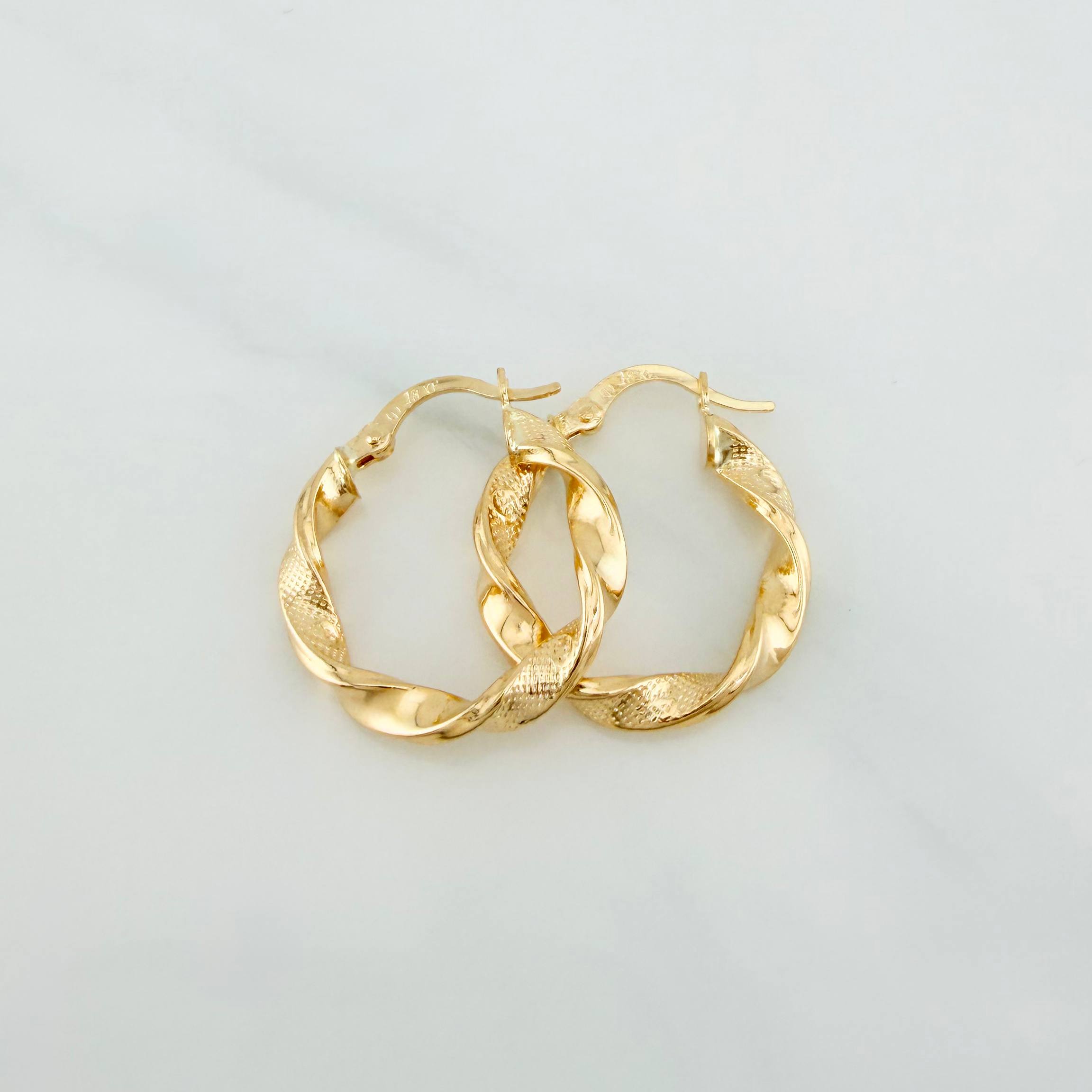 Candongas Entorchadas Tornillo 1.95 g / 2.2 cm Oro Amarillo 18K