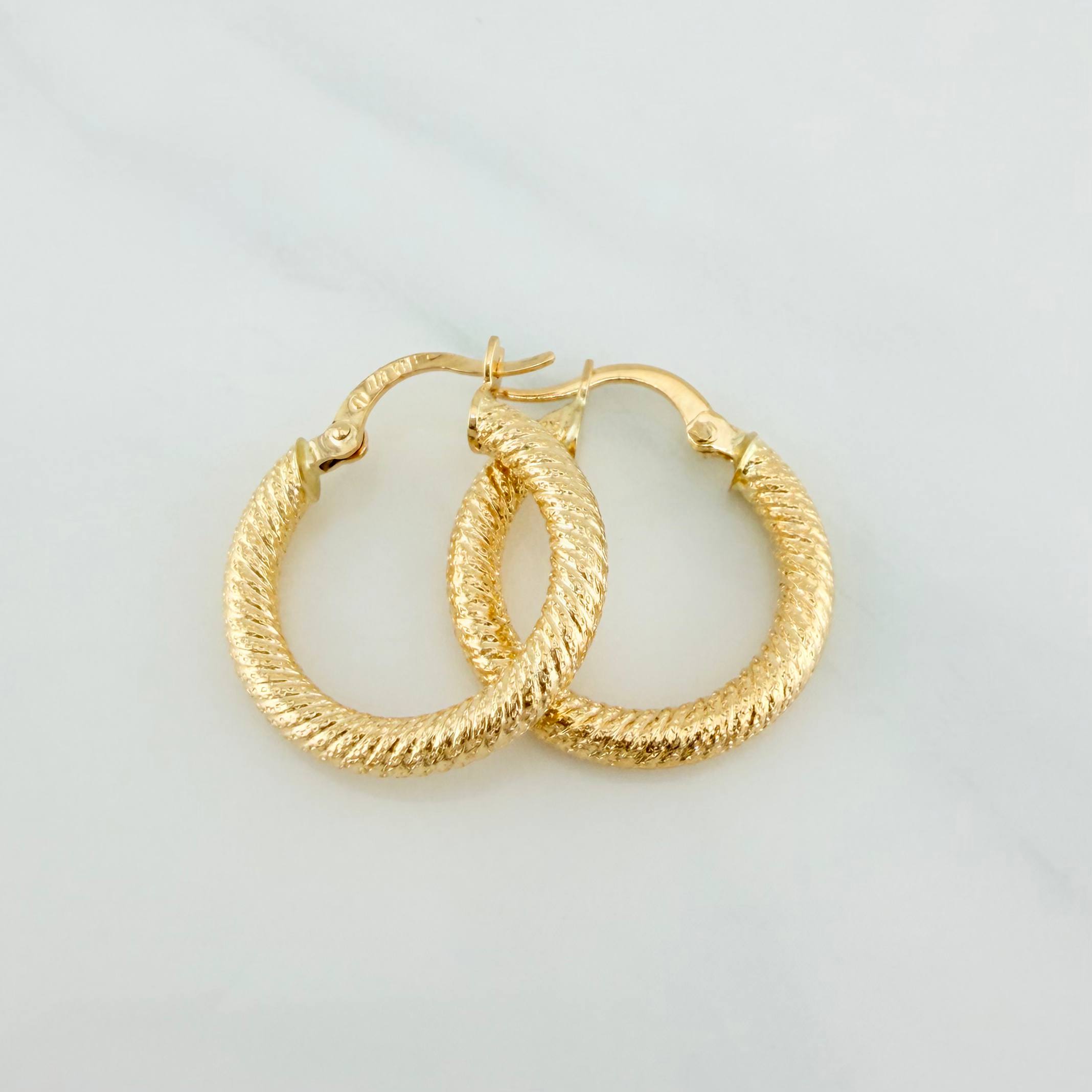 Candongas Niky 2.1 g / 2.2 cm Oro Amarillo 18K