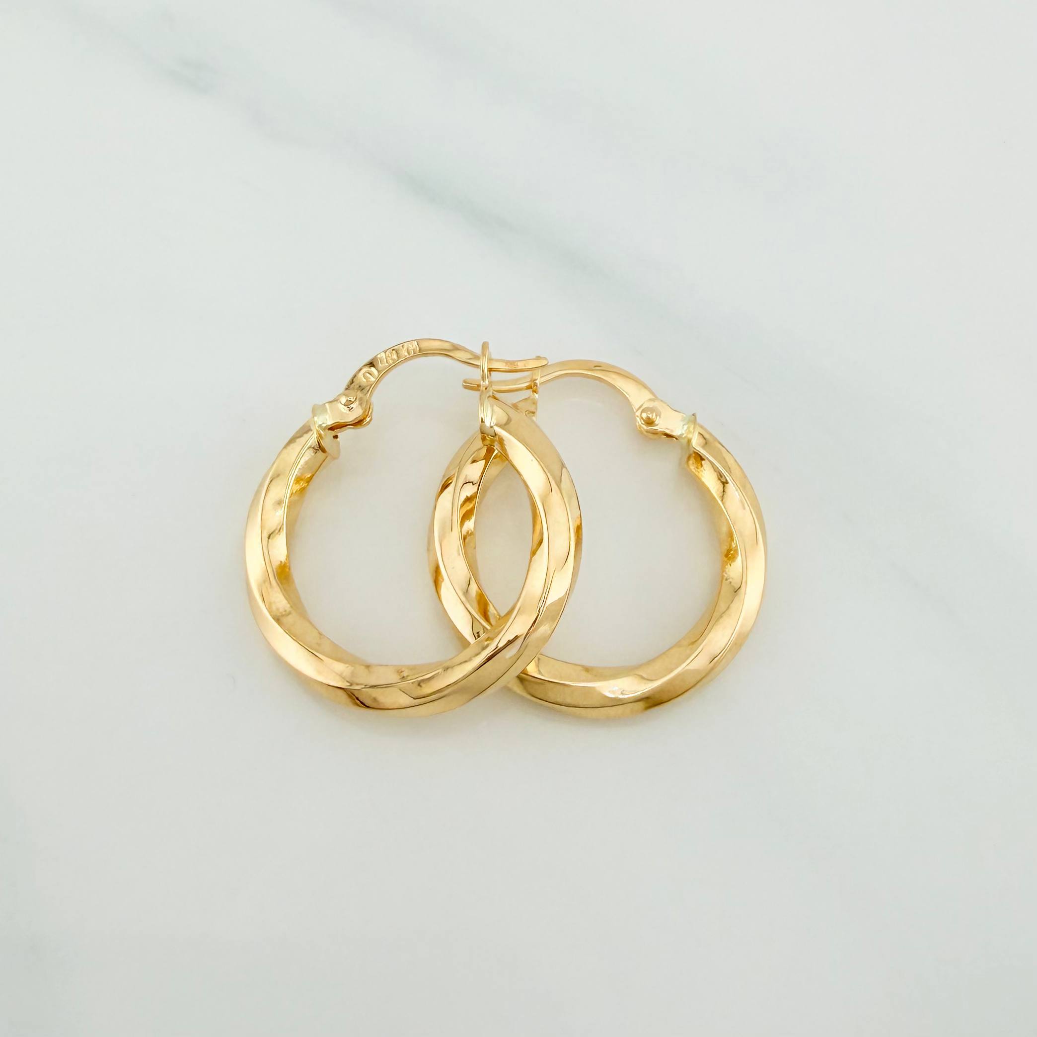 Candongas Kari 2.15 g / 2.2 cm Oro Amarillo 18K