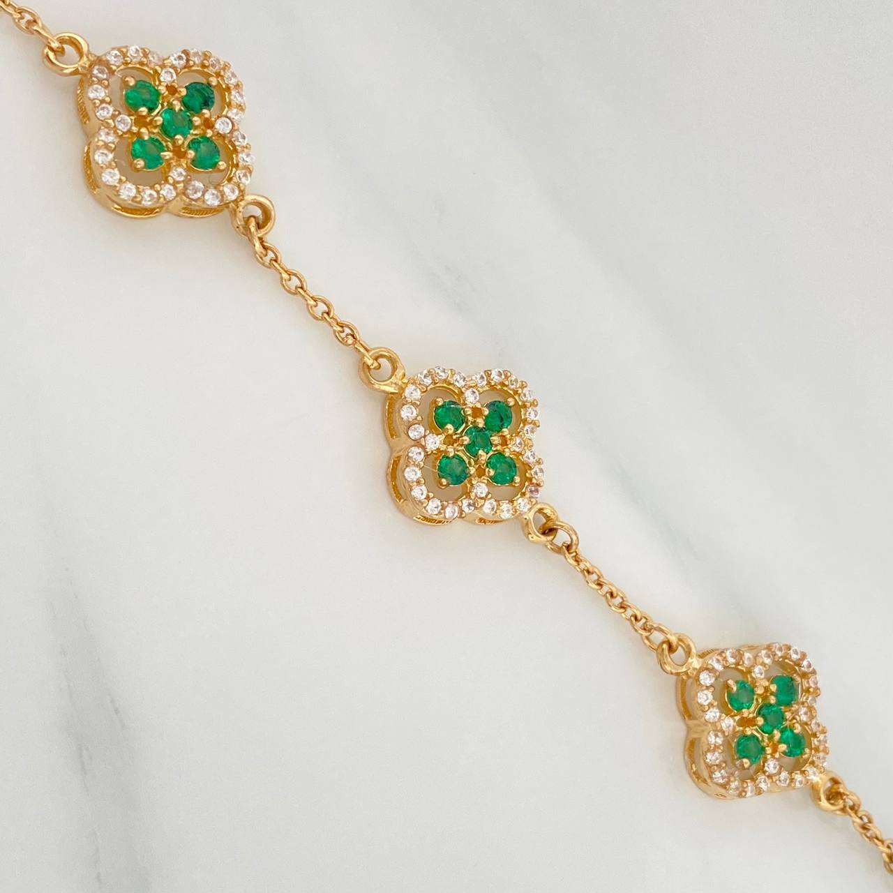 Pulso Trebol Aro Seguido 9.75 g / 19 cm / 1.5 mm Oro Amarillo 18K