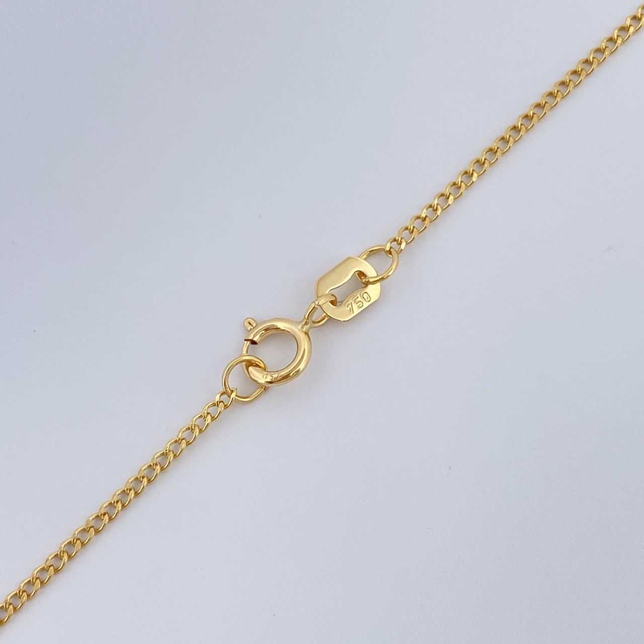 Cadena Cubana 1.1gr / 44.5cm / Oro Amarillo +1 18K &