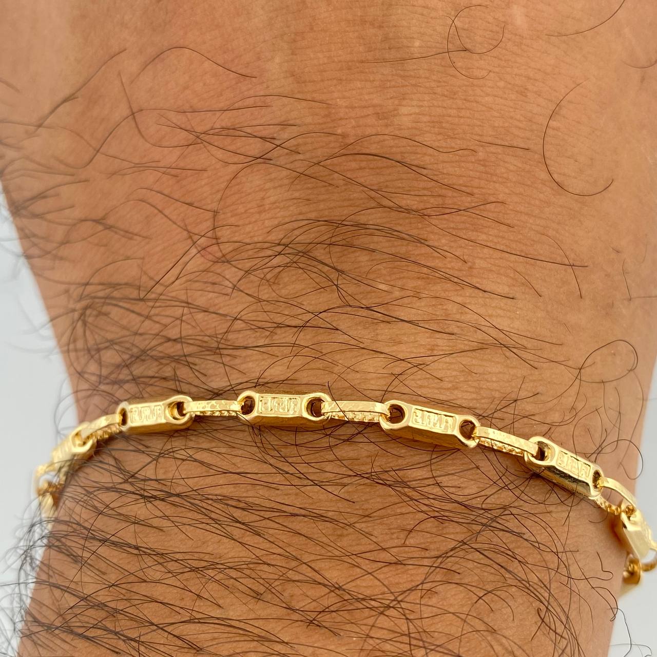 Pulso Rustico Tribal 4.5gr / 21.5cm / Oro Amarillo 18K &