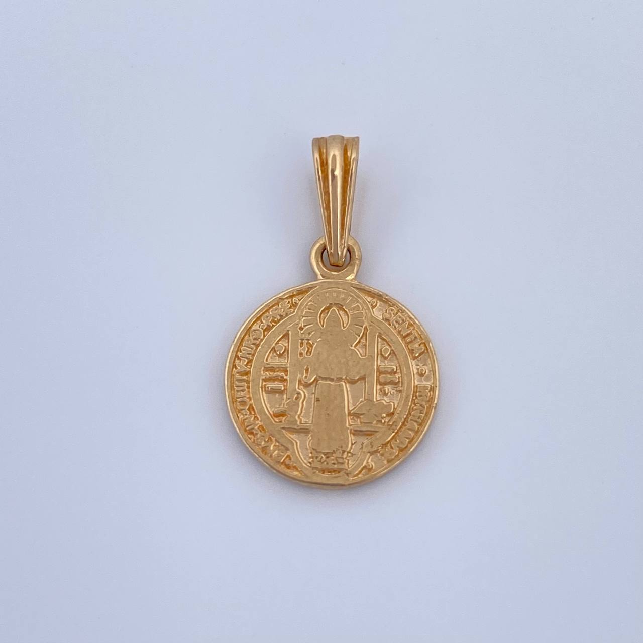 Dije San Benito 1.65gr / 2cm / Liso Oro Amarillo 18K &