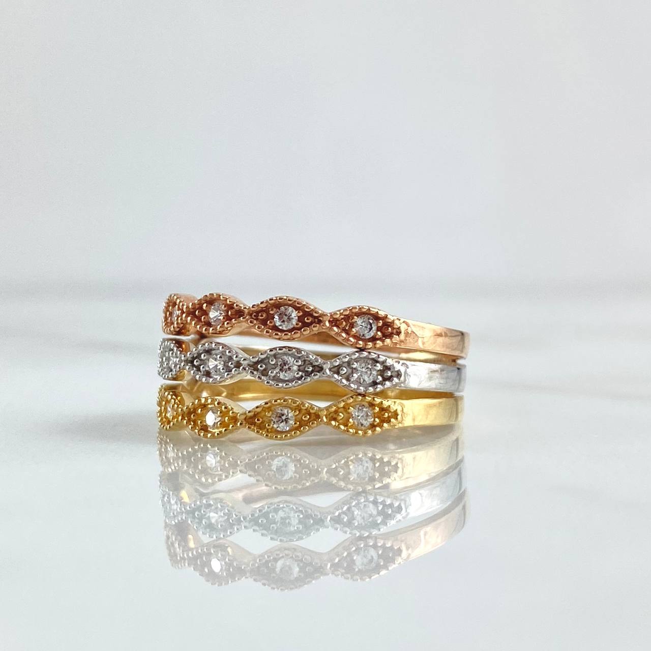 Anillo Trio De Ojos 5.15gr / T8 3/4 / Circones Blancos Tres Oros 18K