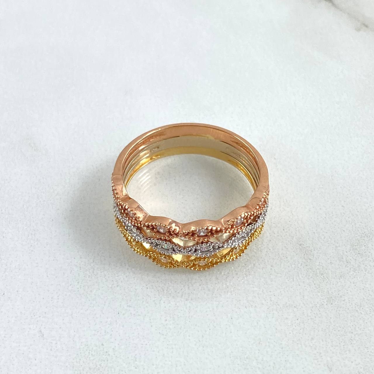 Anillo Trio De Ojos 5.15gr / T8 3/4 / Circones Blancos Tres Oros 18K