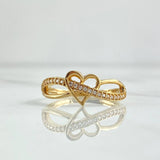 Anillo Corazon Entrelazado 2.45gr / T8 3/4 / Circones Blancos Oro Amarillo 18K