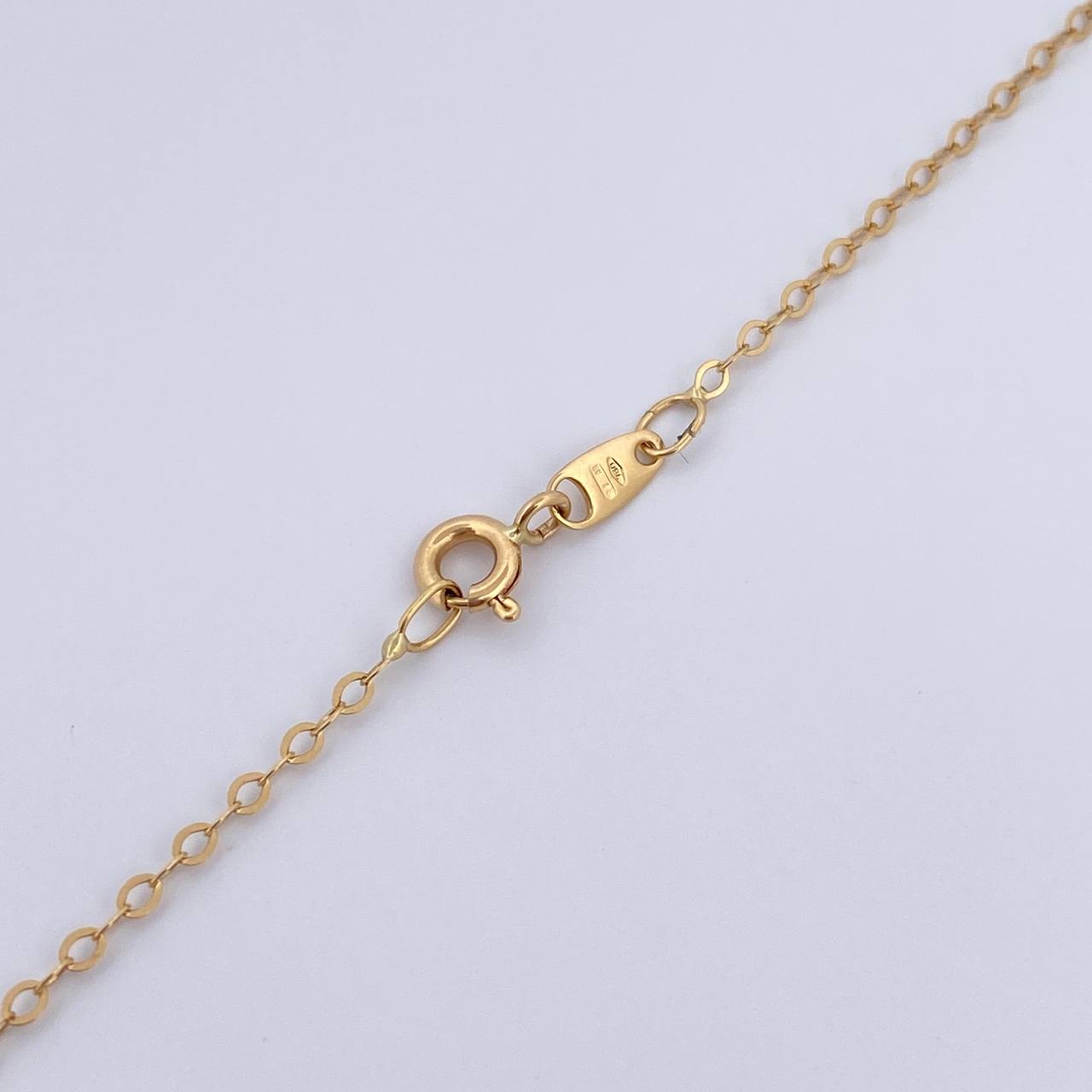 Cadena Aro Seguido 1.65gr / 45.5cm / 1.6mm Oro Amarillo +3 18K &