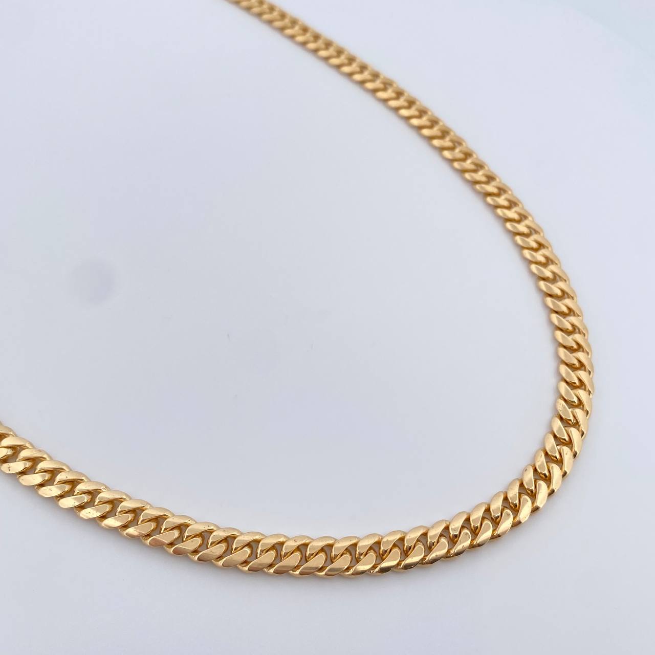 Cadena Cubana 70gr / 62.5cm / 5.9mm Oro Amarillo Nac.Esp. 18K $