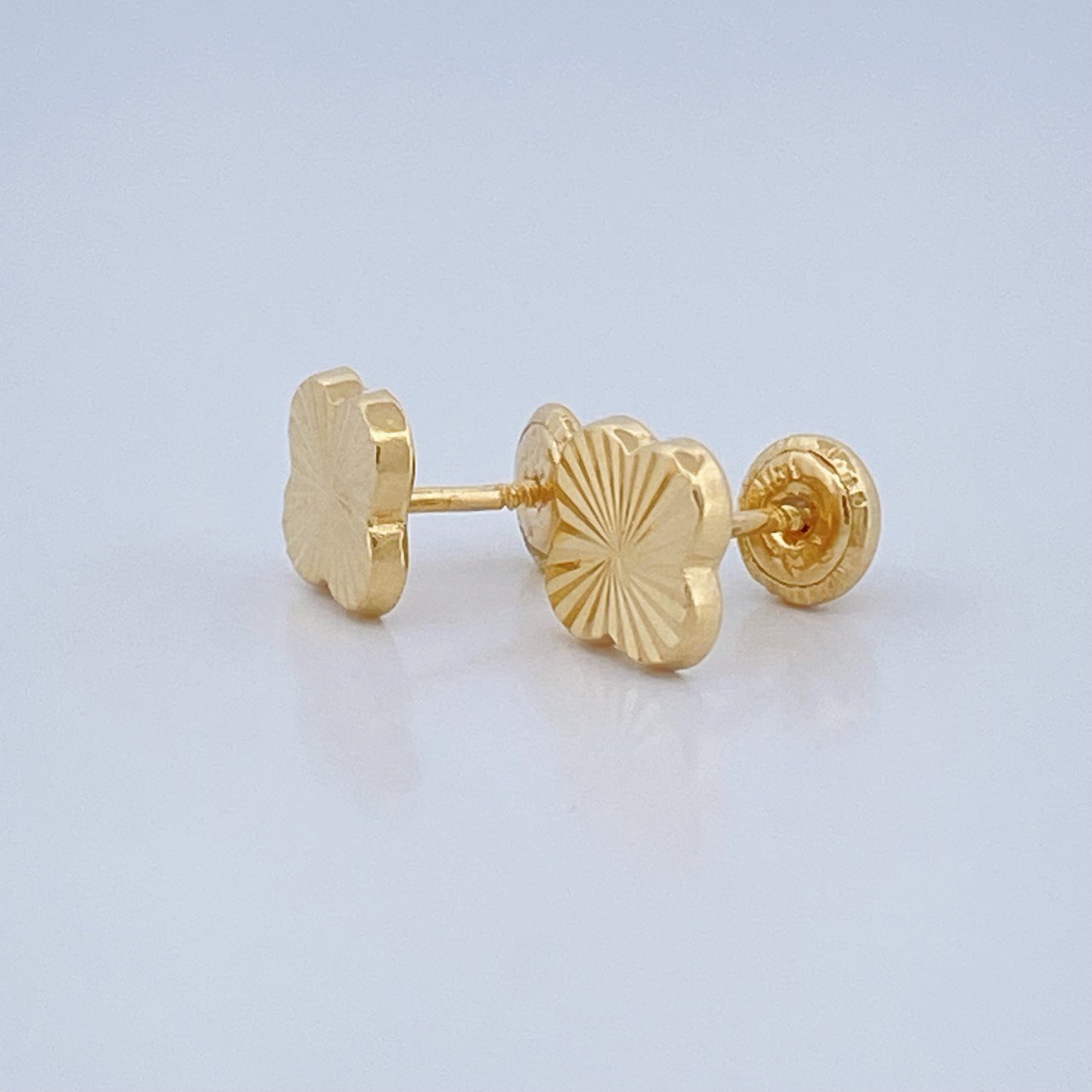 Topos Trebol 0.8gr / Oro Amarillo 18K &
