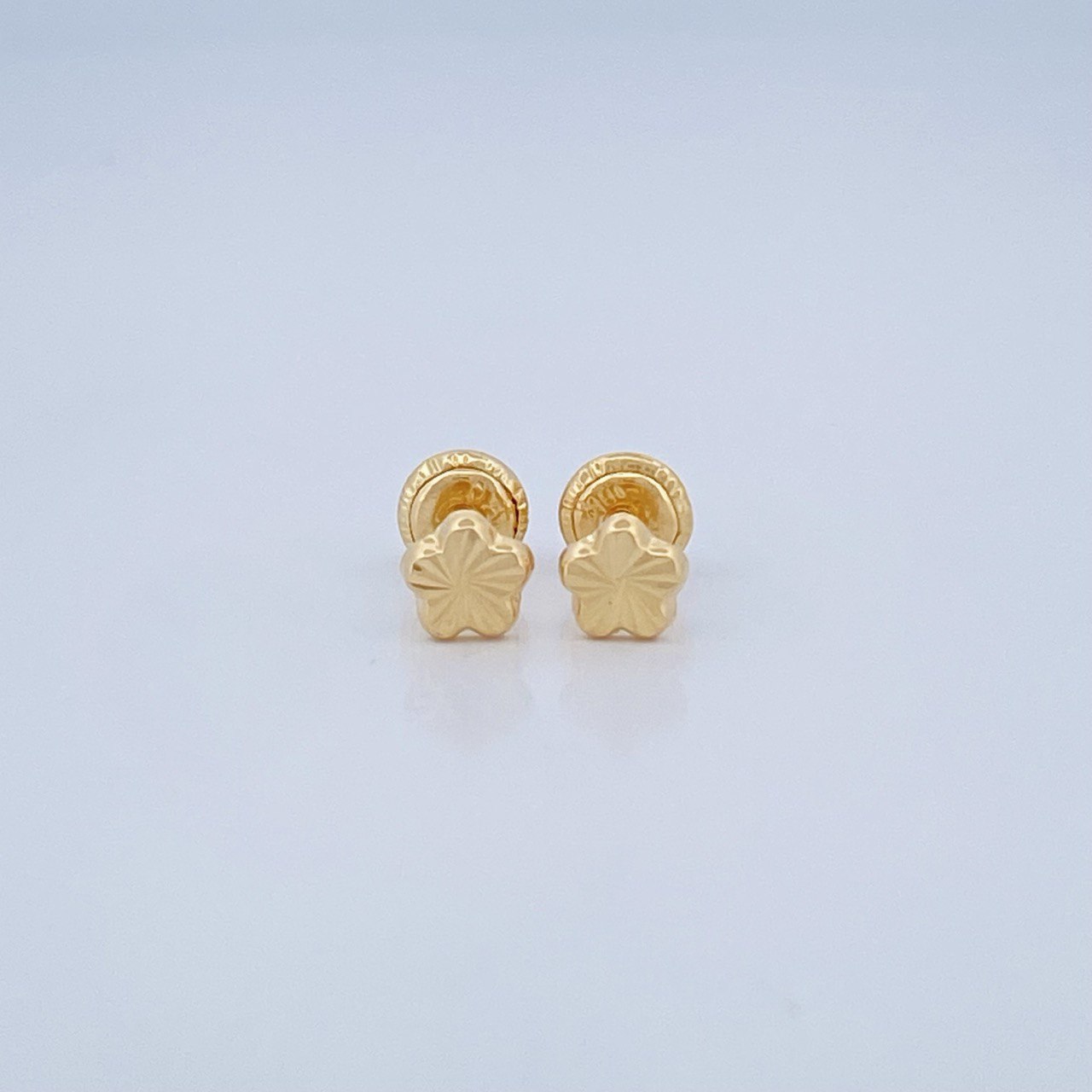 Topos Trebol 0.5gr / Oro Amarillo 18K &