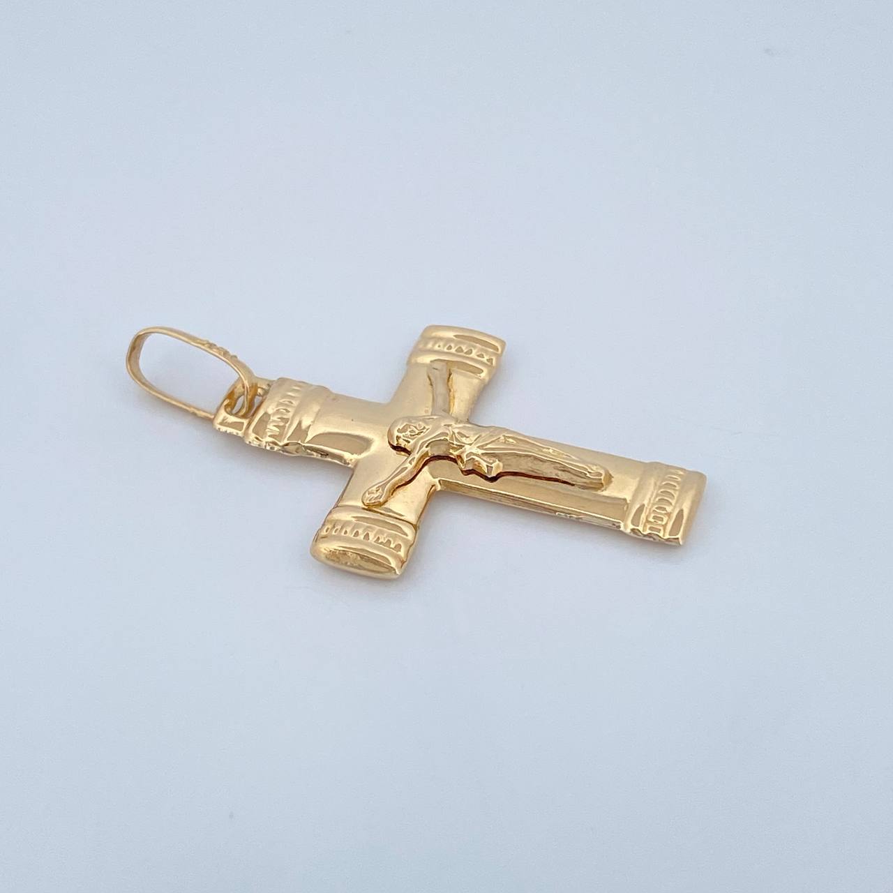 Dije Cruz Cristo 1.55gr / 3.5cm / Oro Amarillo 18K &