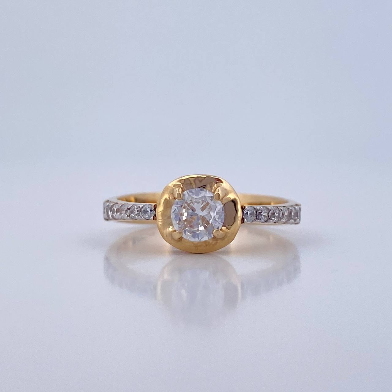 Anillo Circulo Churumbela 3.65gr / T7 1/4 / Dos Oros Amarillo Blanco 18K &