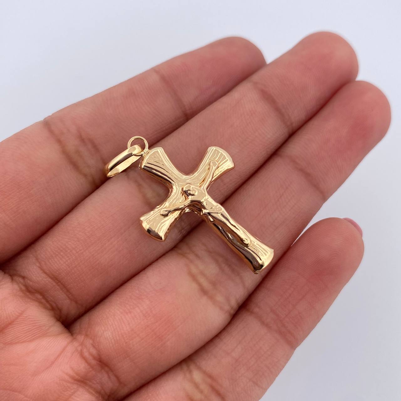 Dije Cruz Cristo 1.35gr / 3.5cm / Oro Amarillo 18K &