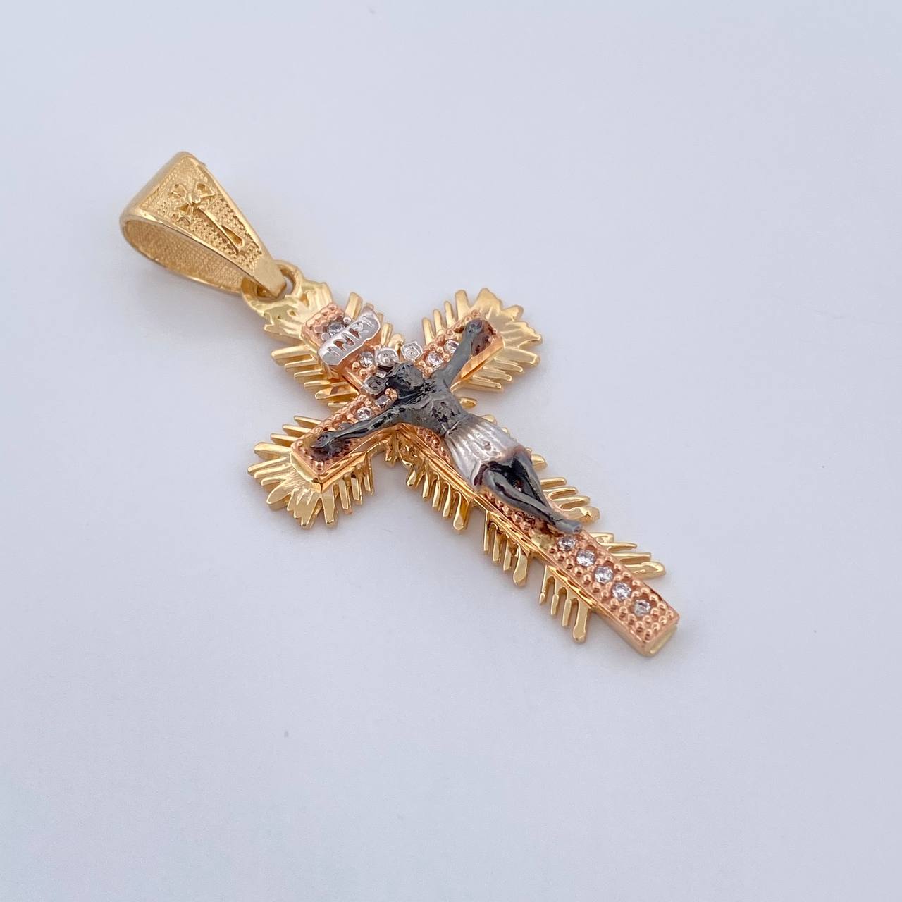 Dije Cruz Cristo Milagroso De Buga 4.2gr / 4cm / Tres Oros 18K &