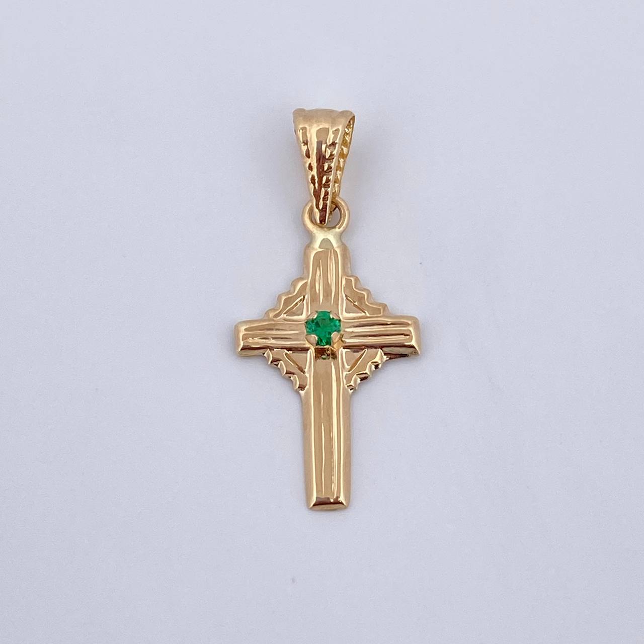 Dije Cruz 0.65gr / 2.4cm / Oro Amarillo 18K