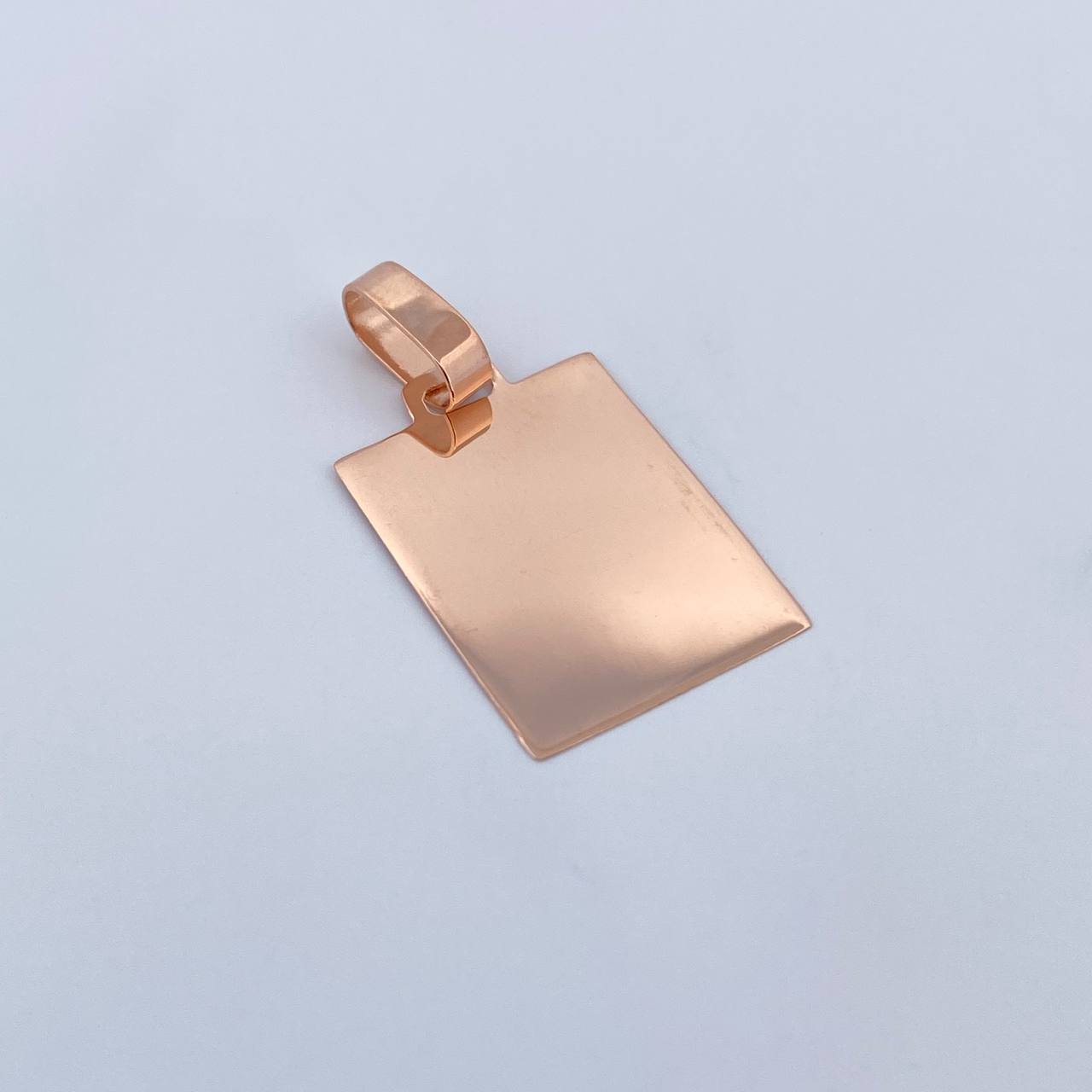 Dije Placa Rectangular 1.1gr / 2.7cm / Oro Rosa 18K &