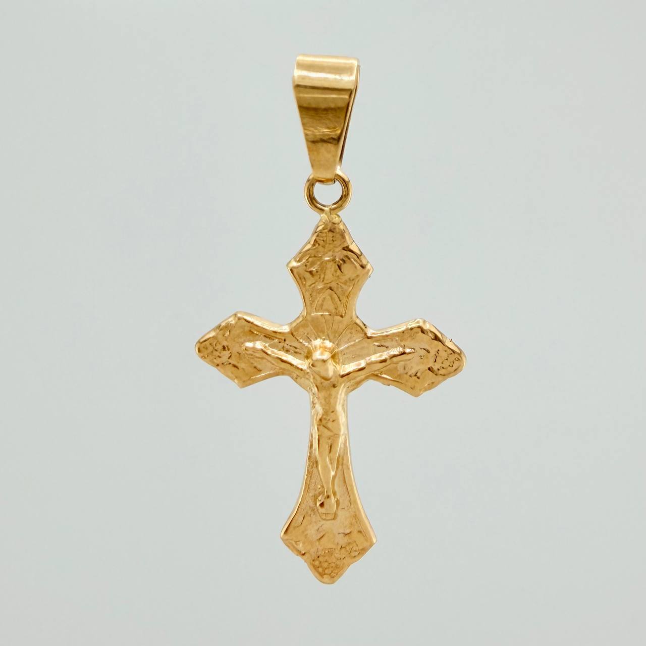 Dije Cruz Cristo 2.4gr / 3.6cm / Oro Amarillo 18K %