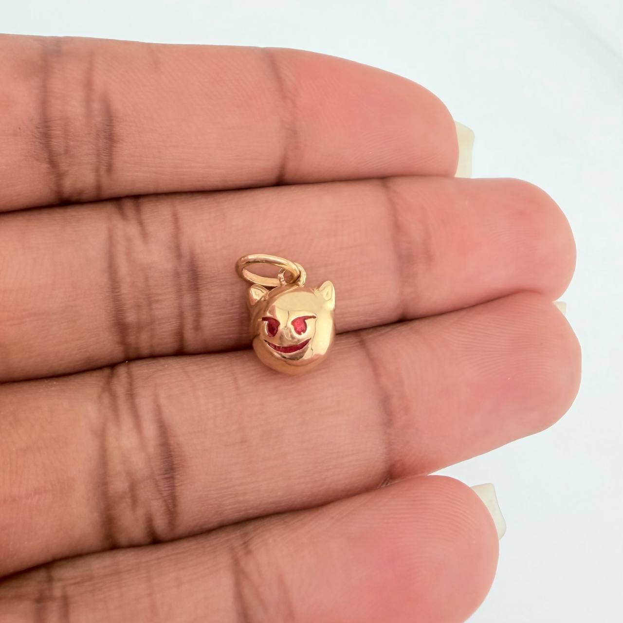 Dije Emoji Diablo 1.15gr / 1.3cm / Oro Amarillo 18K %