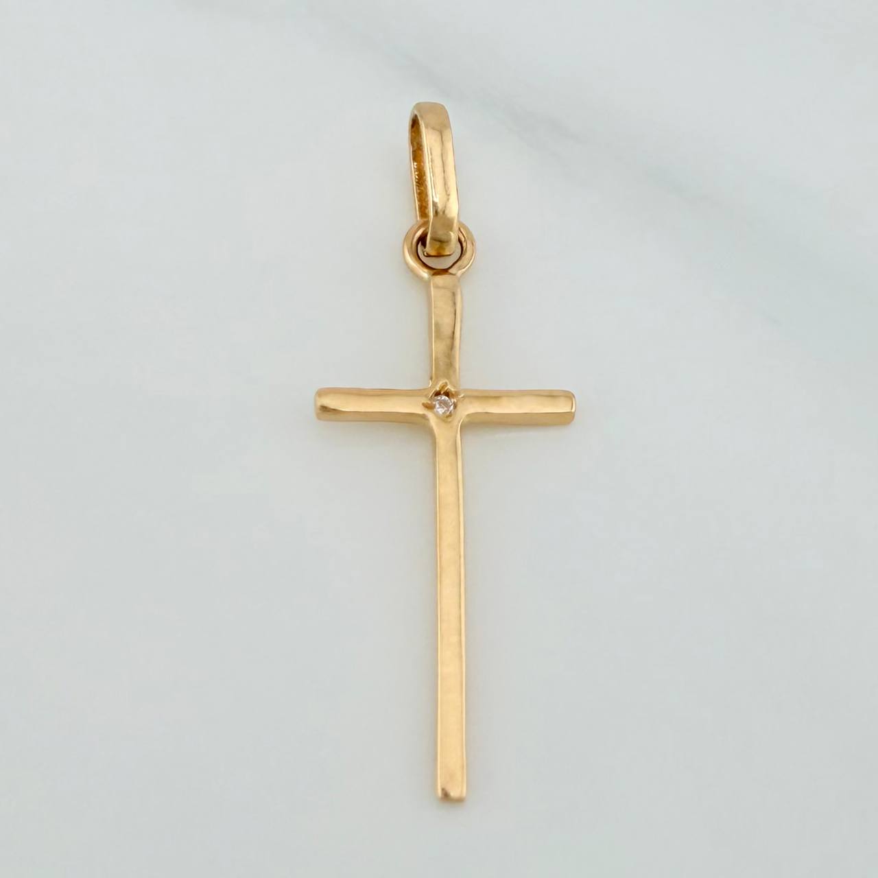 Dije Cruz 0.8gr / 3.7cm / Oro Amarillo 18K