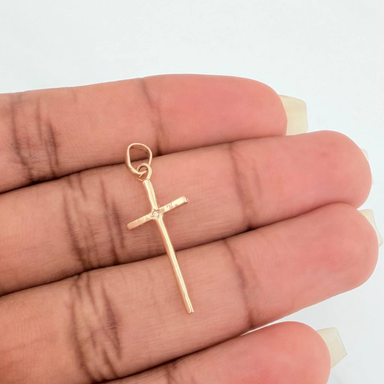Dije Cruz 0.8gr / 3.7cm / Oro Amarillo 18K