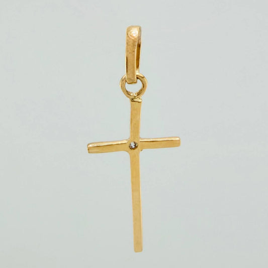 Dije Cruz 0.7gr / 3cm / Oro Amarillo 18K %