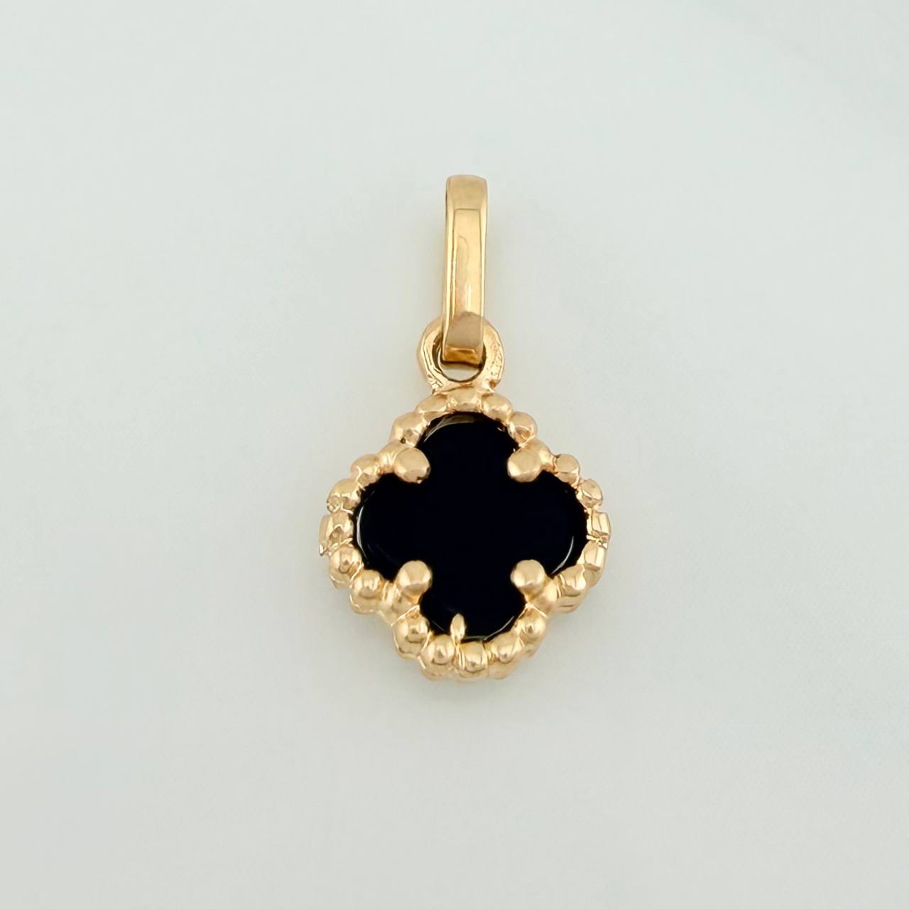 Dije Trebol 0.85gr / 1.6cm-Oro Amarillo 18K %