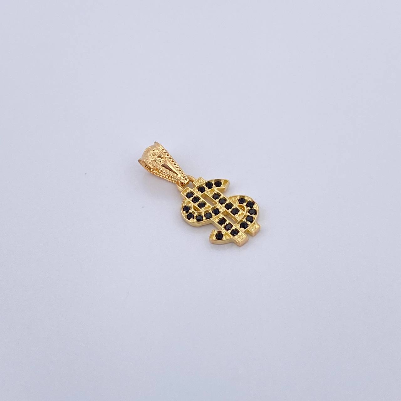 Dije Signo Peso 0.7gr / 1.7cm / Circones Negros Oro Amarillo 18K &