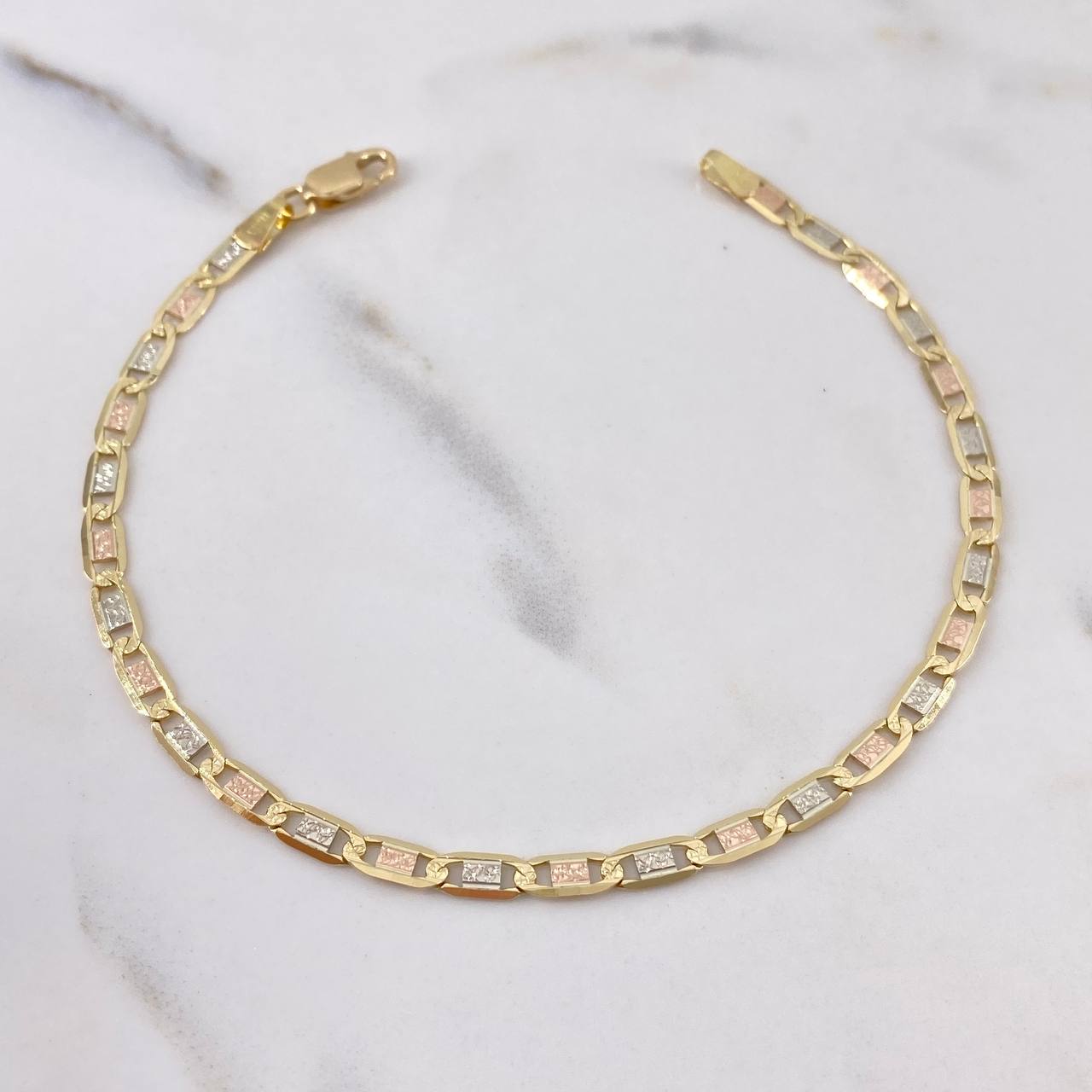 Pulso Escalera Plana 4.15gr / 19.5cm / 3.1mm Diamantada Tres Oros +3 18K &