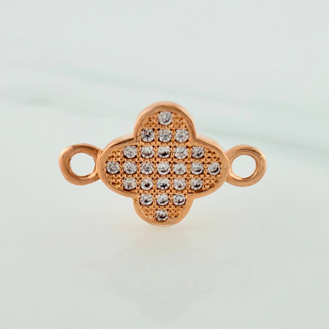 Herraje Trebol 0.9gr / 1.5cm / Oro Rosa 18K