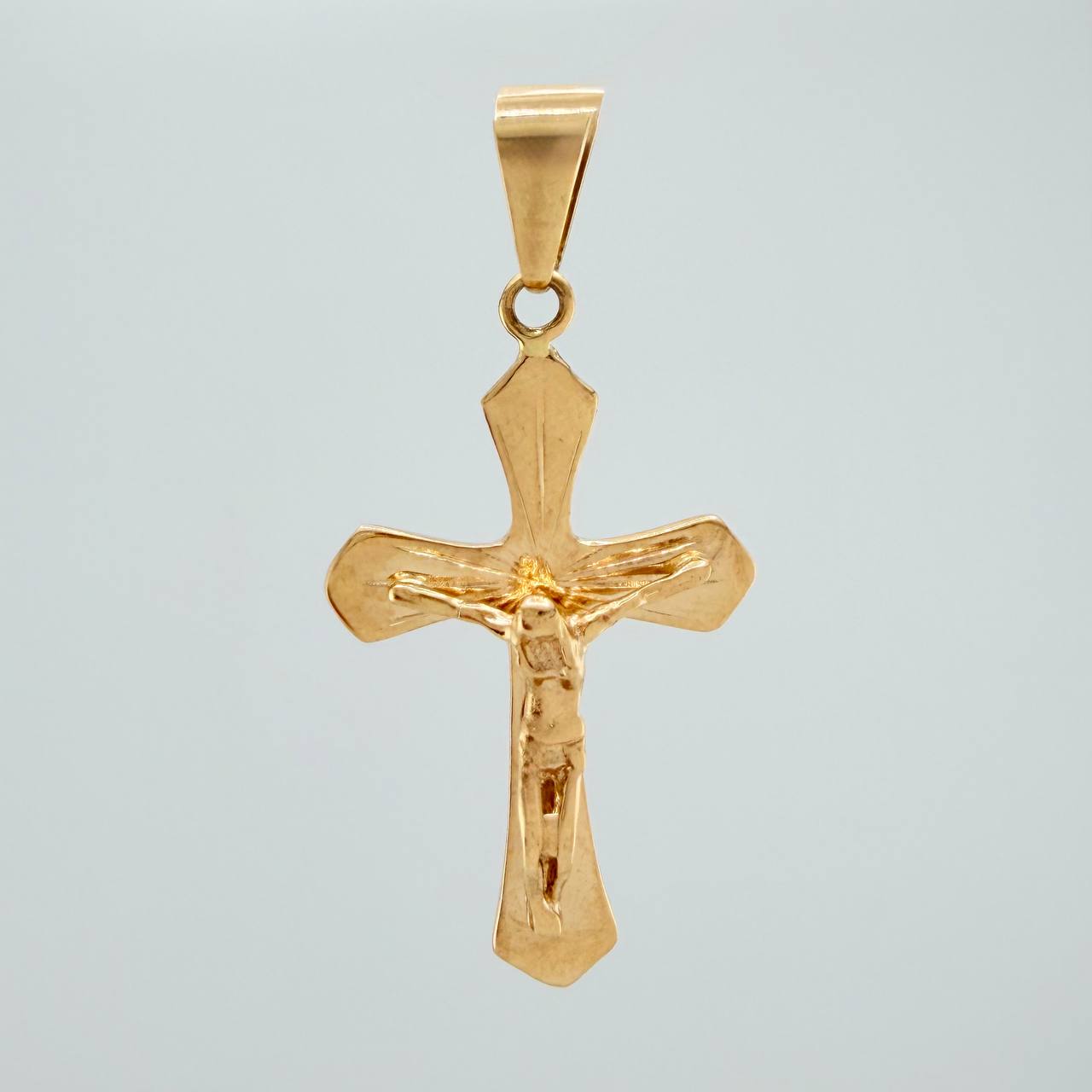 Dije Cruz Cristo 2.75gr / 4cm / Oro Amarillo 18K %