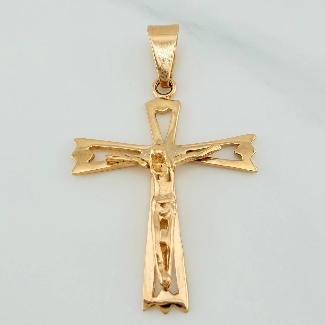 Dije Cruz Cristo 2.55gr / 3.7cm / Oro Amarillo 18K %
