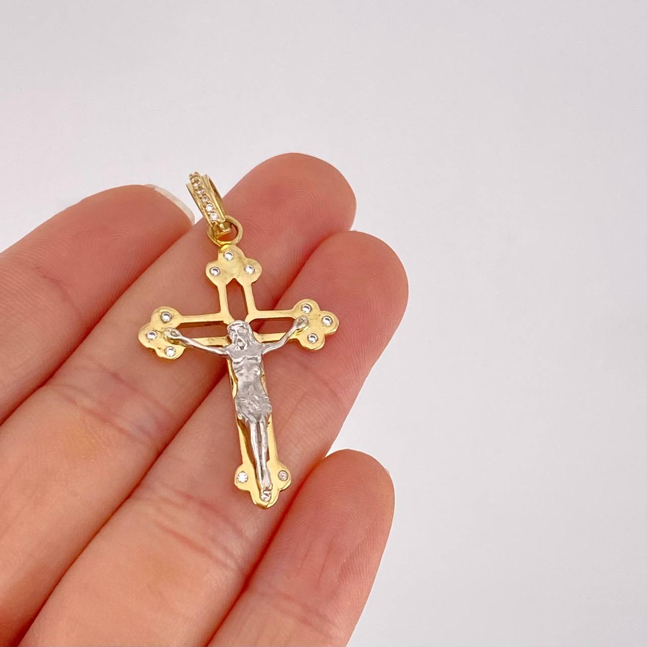 Dije Cruz silueta cristo 3.85g / 4.5cm Dos Oros Amarillo Blanco 18K