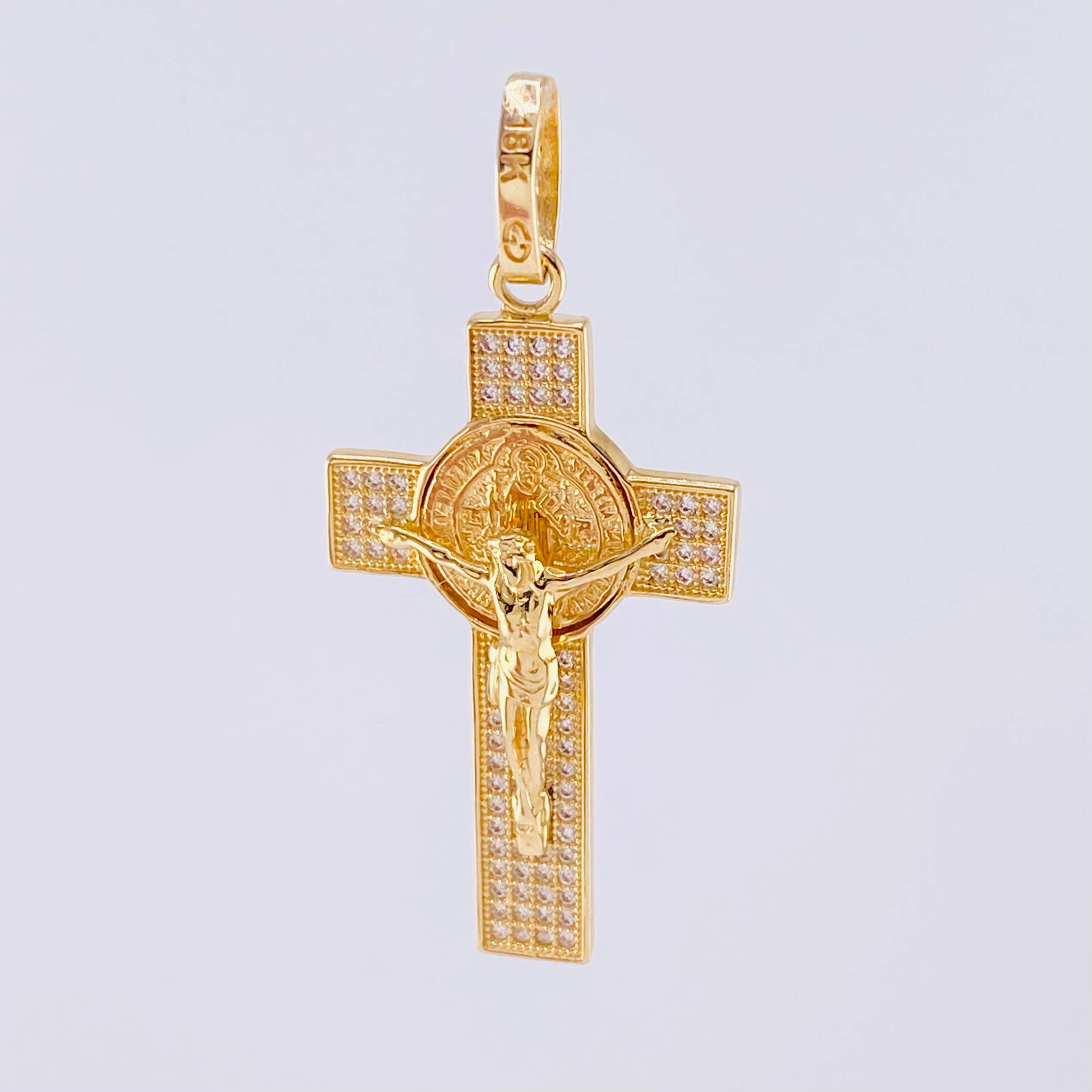 Dije Cruz Cristo San Benito 4.65g / 4.5cm Oro Amarillo 18K