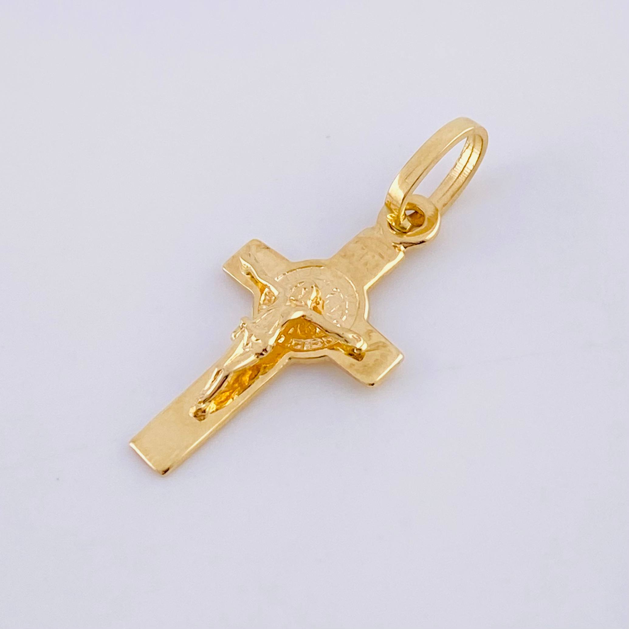 Dije Cruz Cristo San Benito 1g / 2.5cm Oro Amarillo 18K