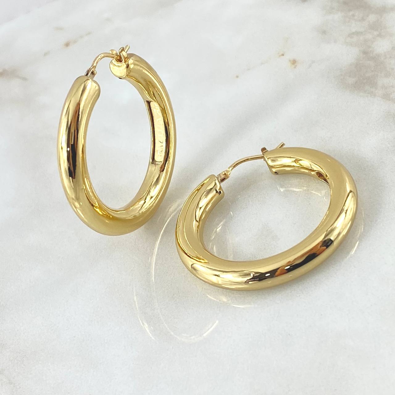 Candongas Aro Liso Abultado 3.3gr / 3.7cm / Oro Amarillo +4 18K