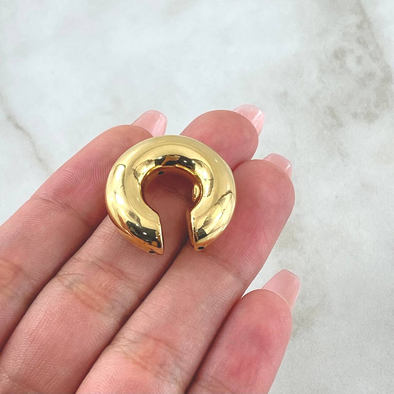 Piercing Earcuff Liso 2.2gr / 2.6cm / 7.9mm Oro Amarillo +4 18K (Joya) ©