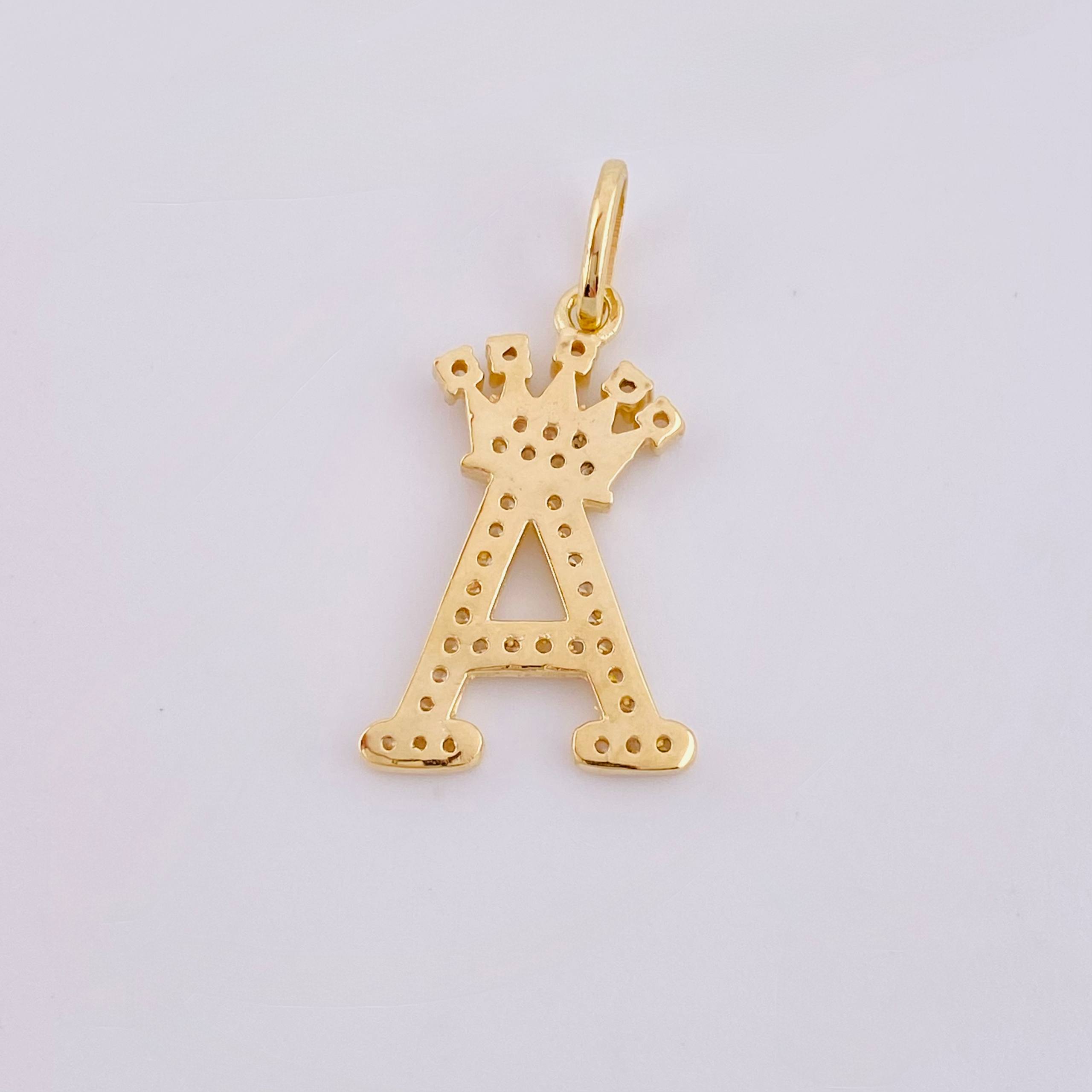 Dije Corona Letra A 1.95gr / 1 in / Oro Amarillo 18K *