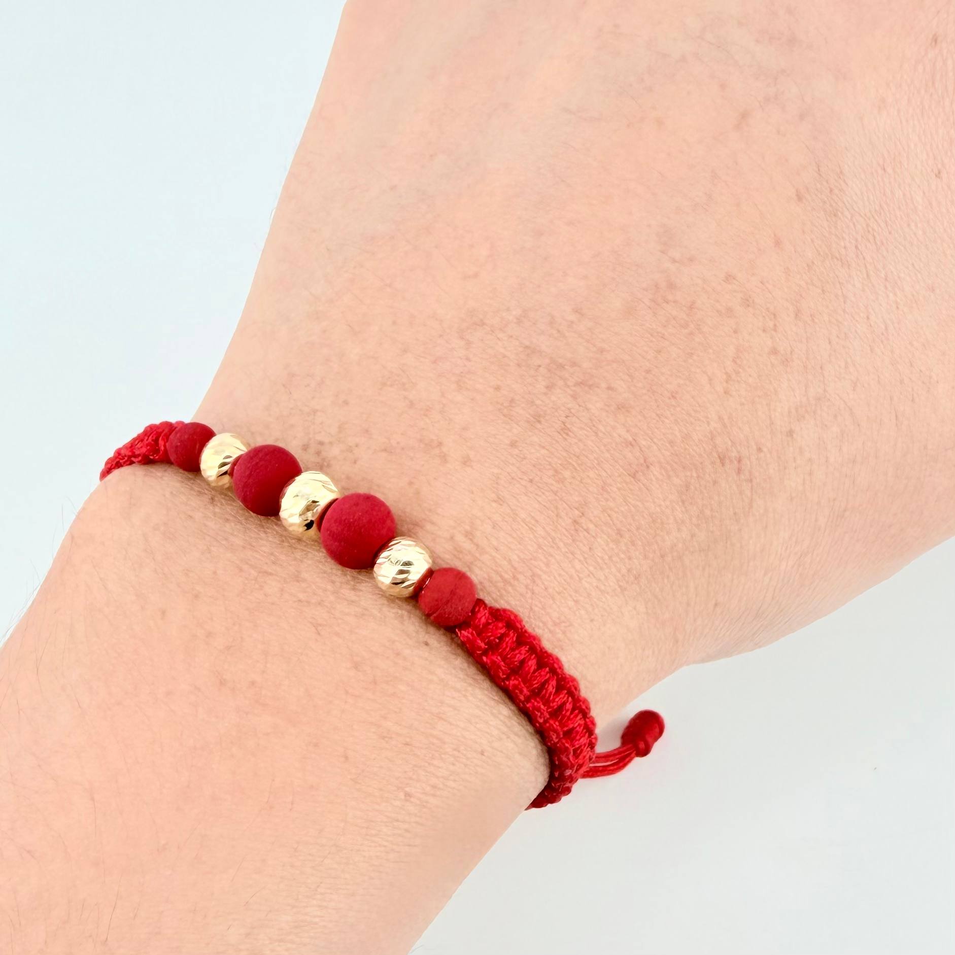 Pulsera Roja Neo Rayado 3und / 5mm-6mm Oro Amarillo 18K ©